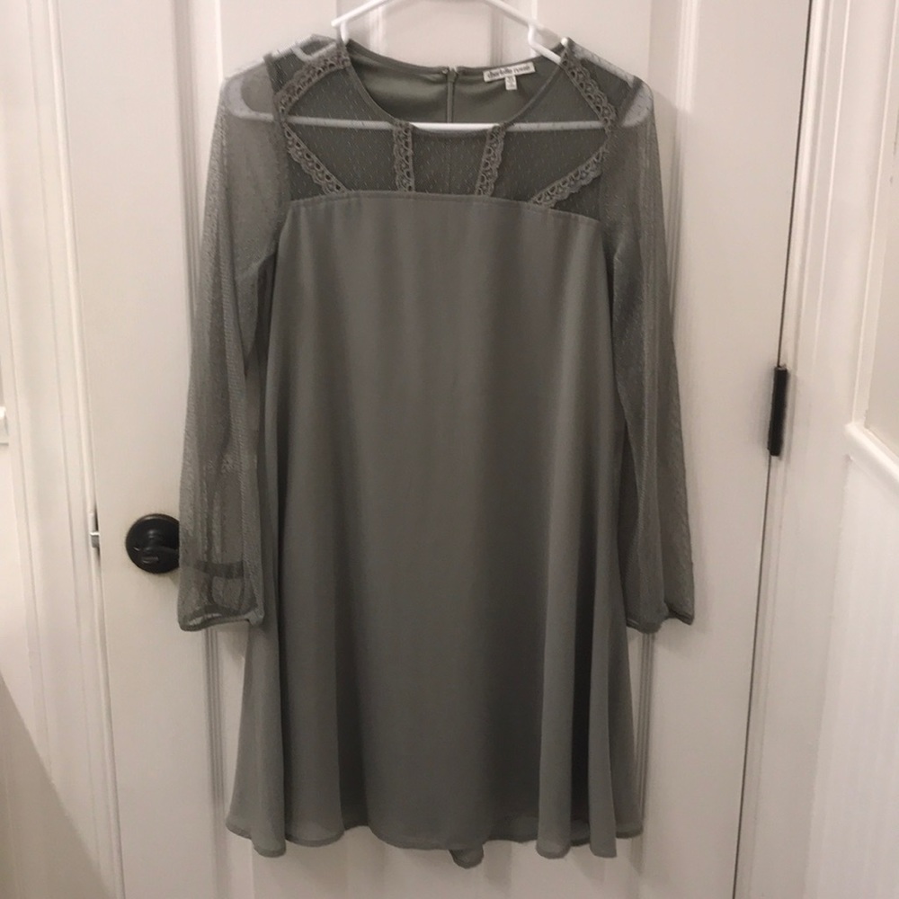 Charlotte Russe green/grey lace sleeve dress